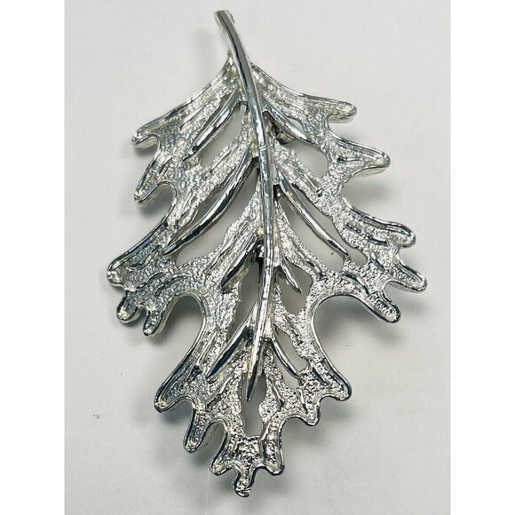 Set 2 Silvertone 2.5" Leaf BROOCHES Brooch Lapel Pins Pinbacks Jewelry EUC - Picture 4 of 5